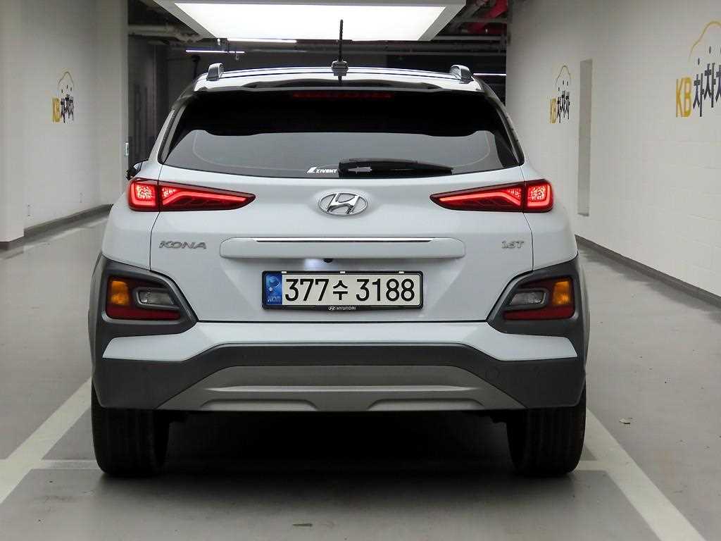 HYUNDAI Kona - Vista 4
