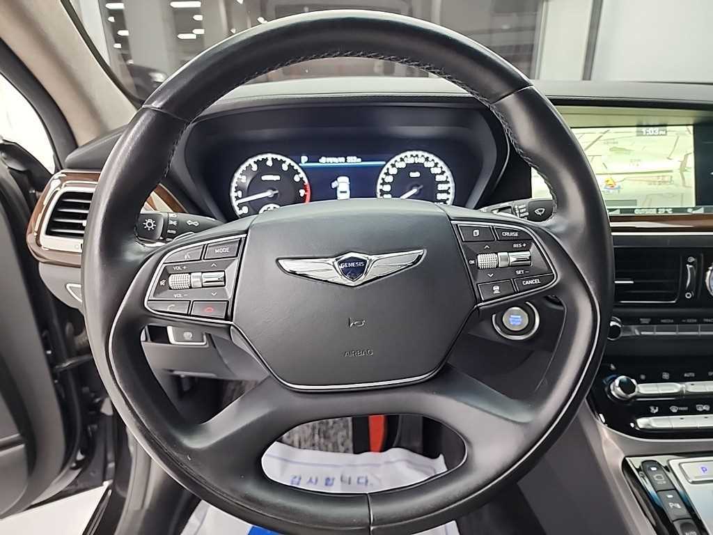 Genesis EQ900 - Vista 9