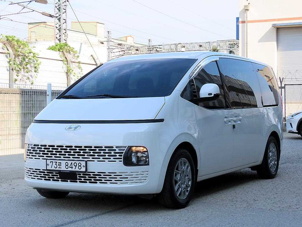 HYUNDAI Staria - Vista 2