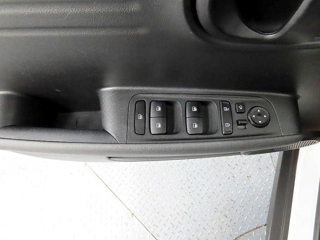 HYUNDAI Casper - Vista 11