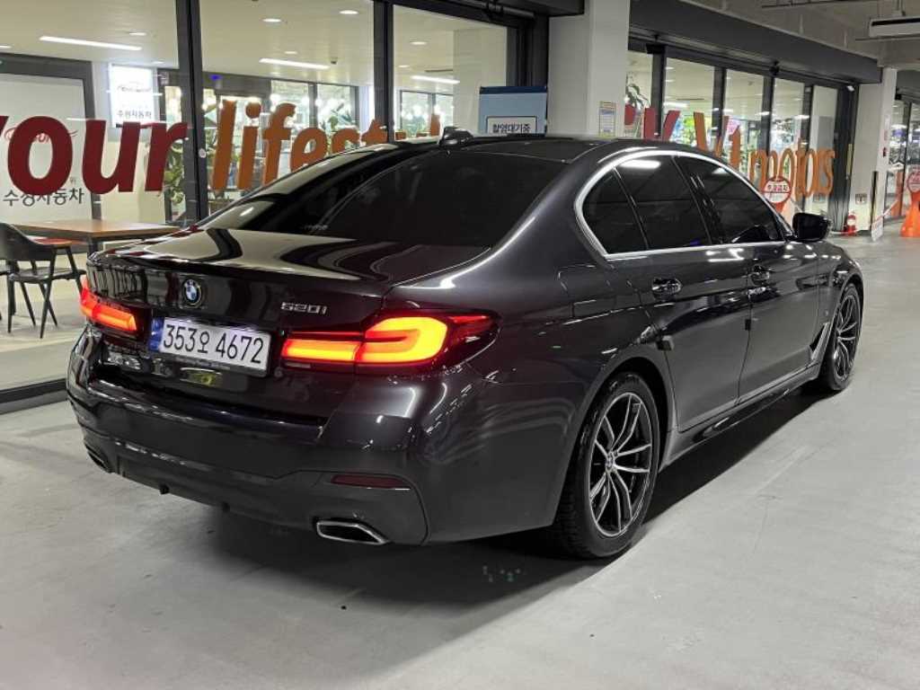 BMW 5 Series - Vista 4
