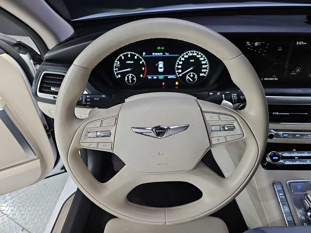 Genesis G90 - Vista 7