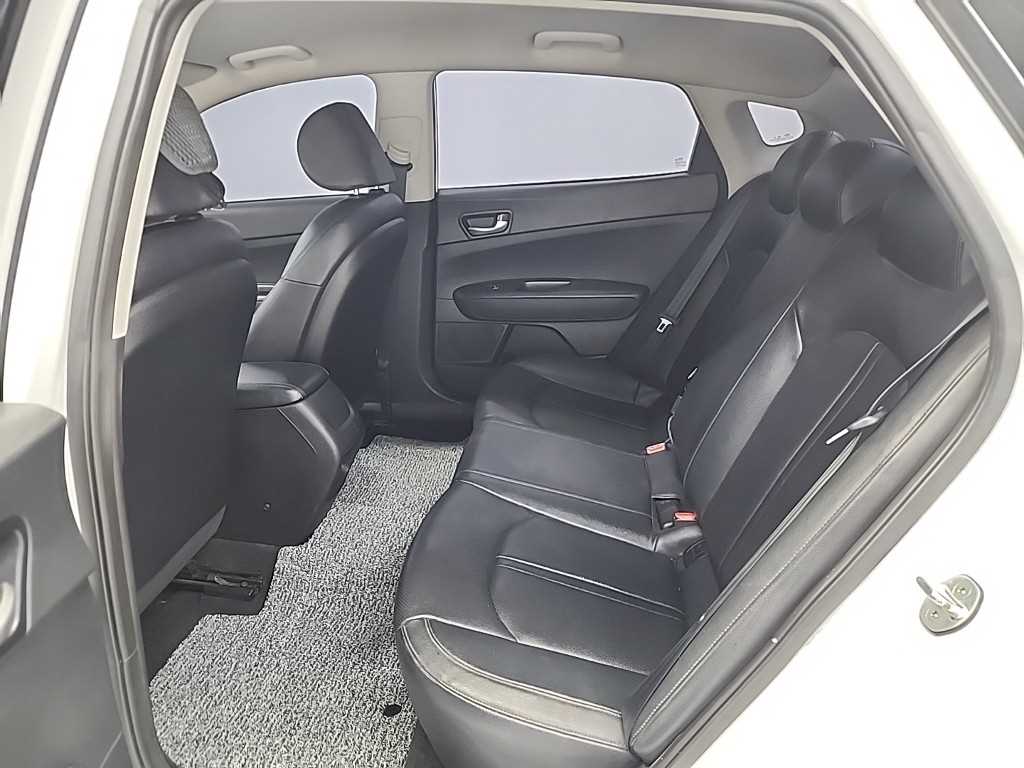 KIA K5 - Vista 12
