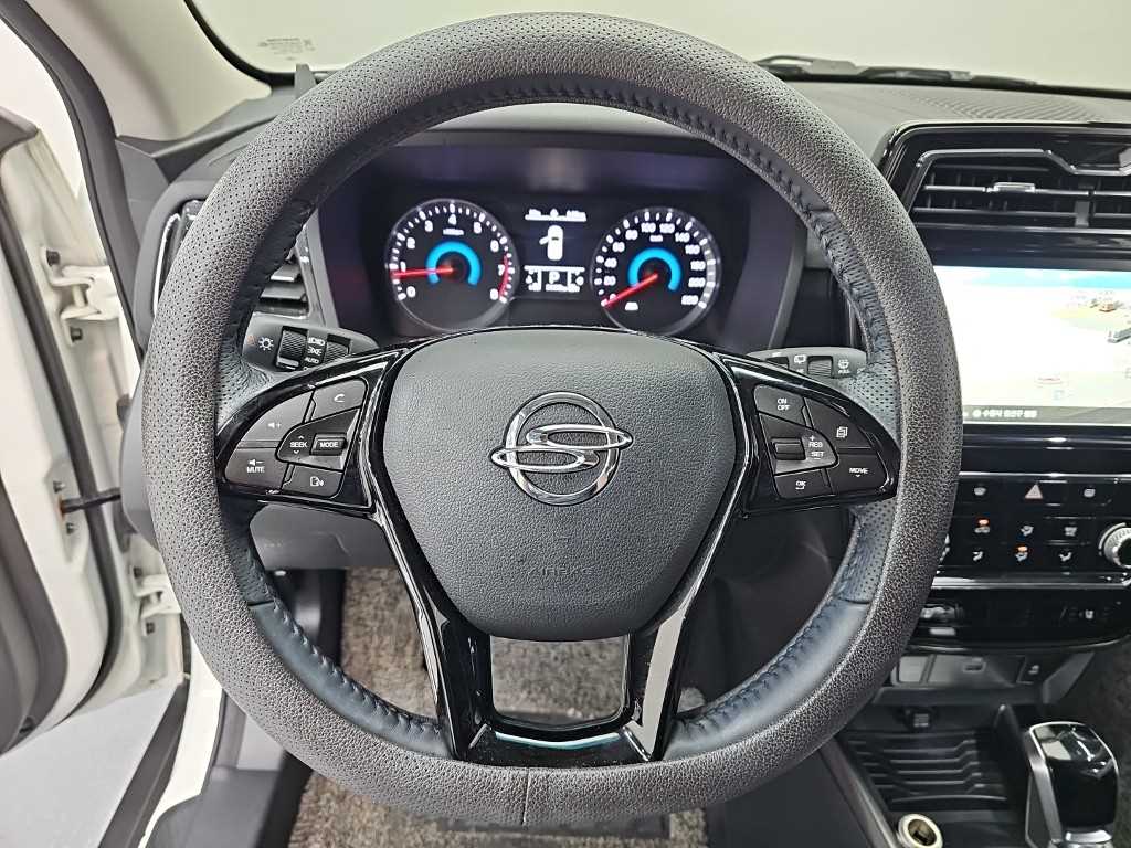 Ssangyong Tivoli - Vista 9