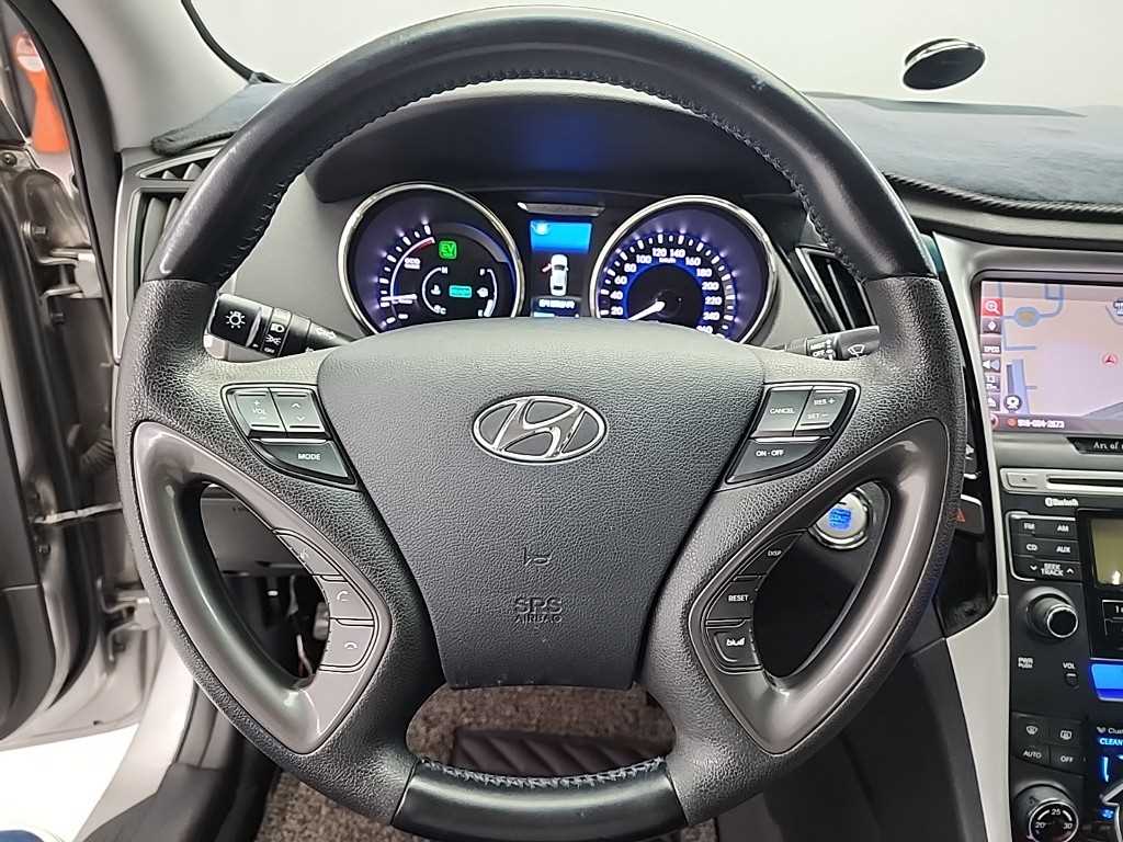 HYUNDAI Sonata - Vista 9