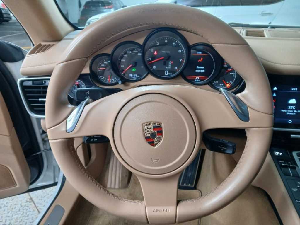 Porsche Panamera - Vista 8