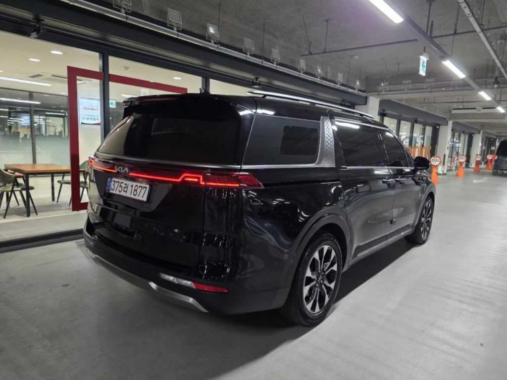 KIA Carnival - Vista 4