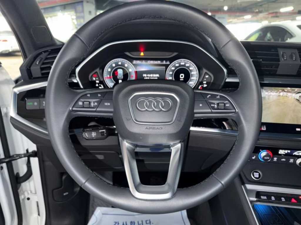 Audi Q3 - Vista 8