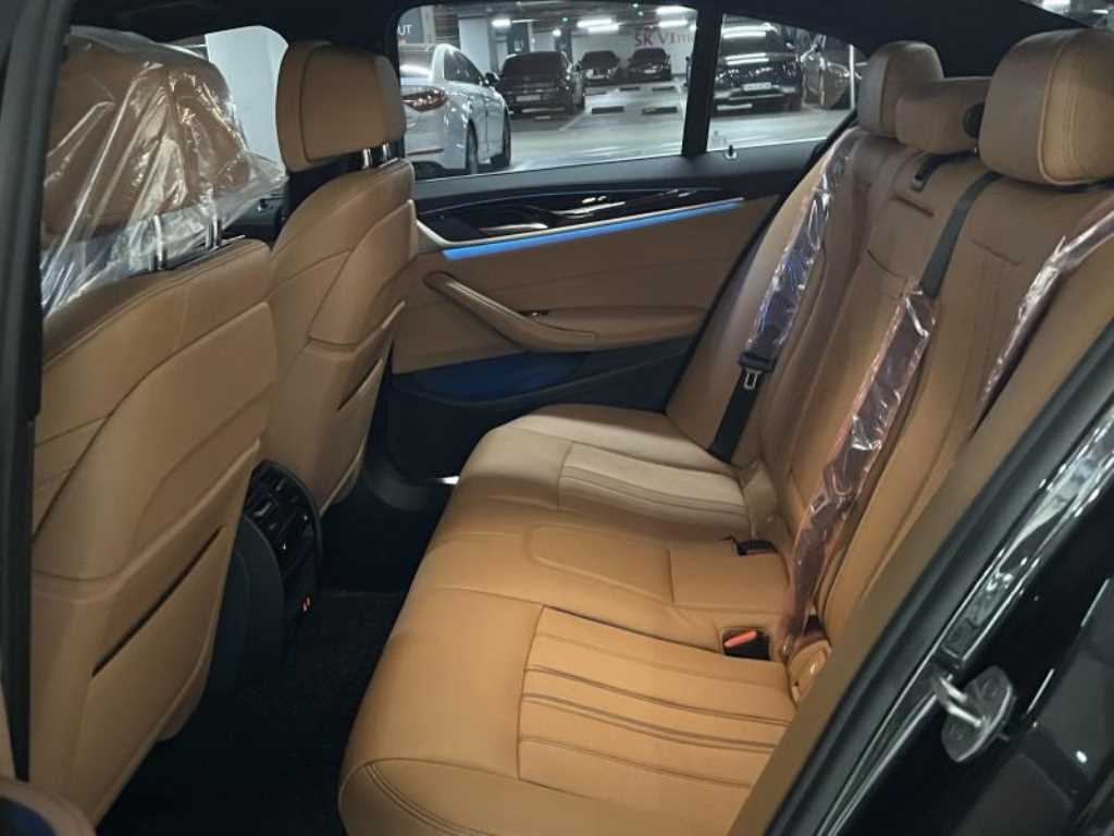 BMW 5 Series - Vista 7