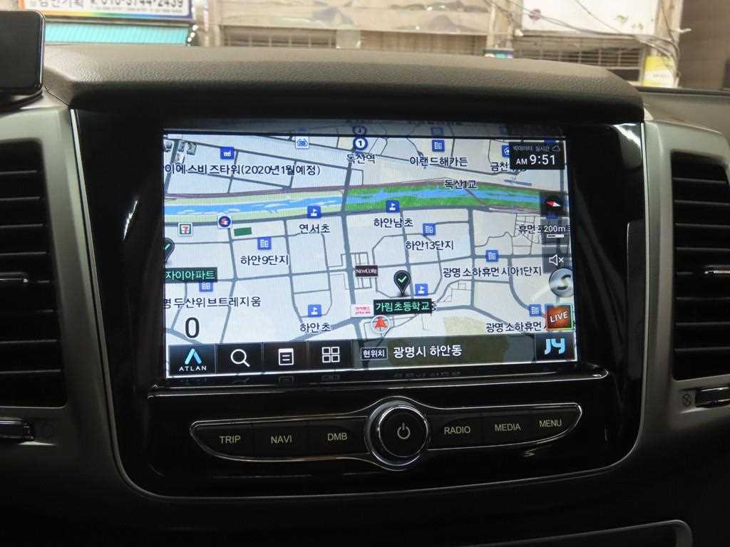 Ssangyong Rexton 2019 Plateado - Importación desde Corea - HF Imports Iquique - Foto 16