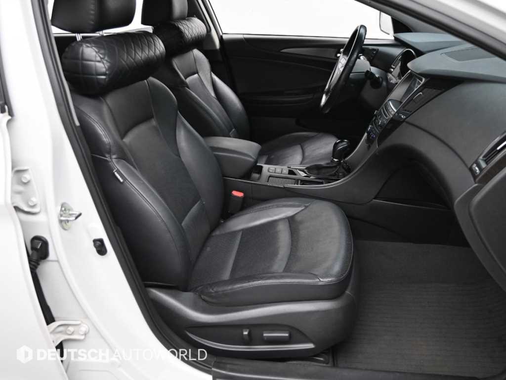 HYUNDAI Sonata - Vista 10