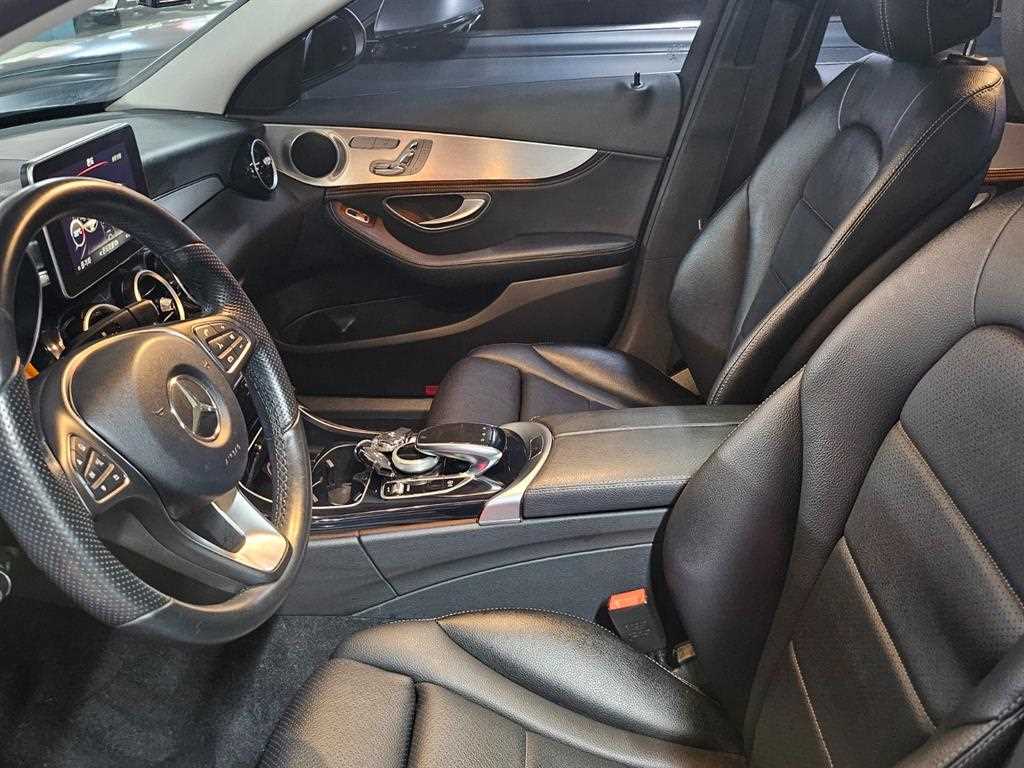 Mercedes Benz C Class - Vista 11