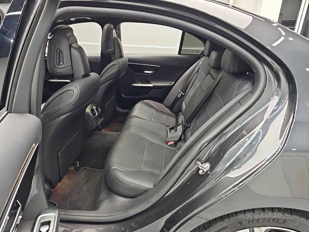 Mercedes Benz C Class - Vista 12