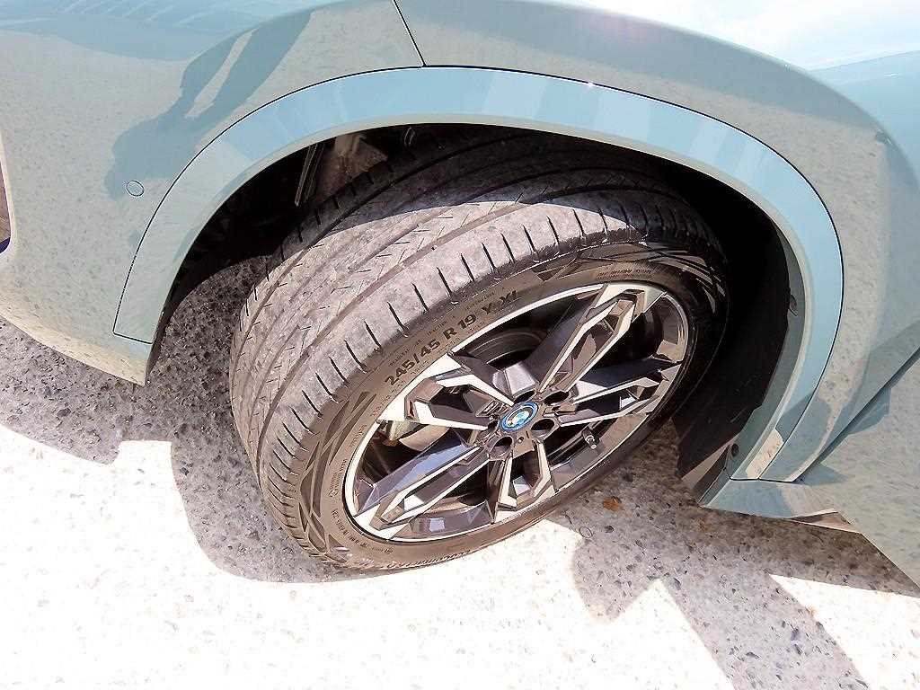 BMW iX1 2025 Verde - Importación desde Corea - HF Imports Iquique - Foto 20
