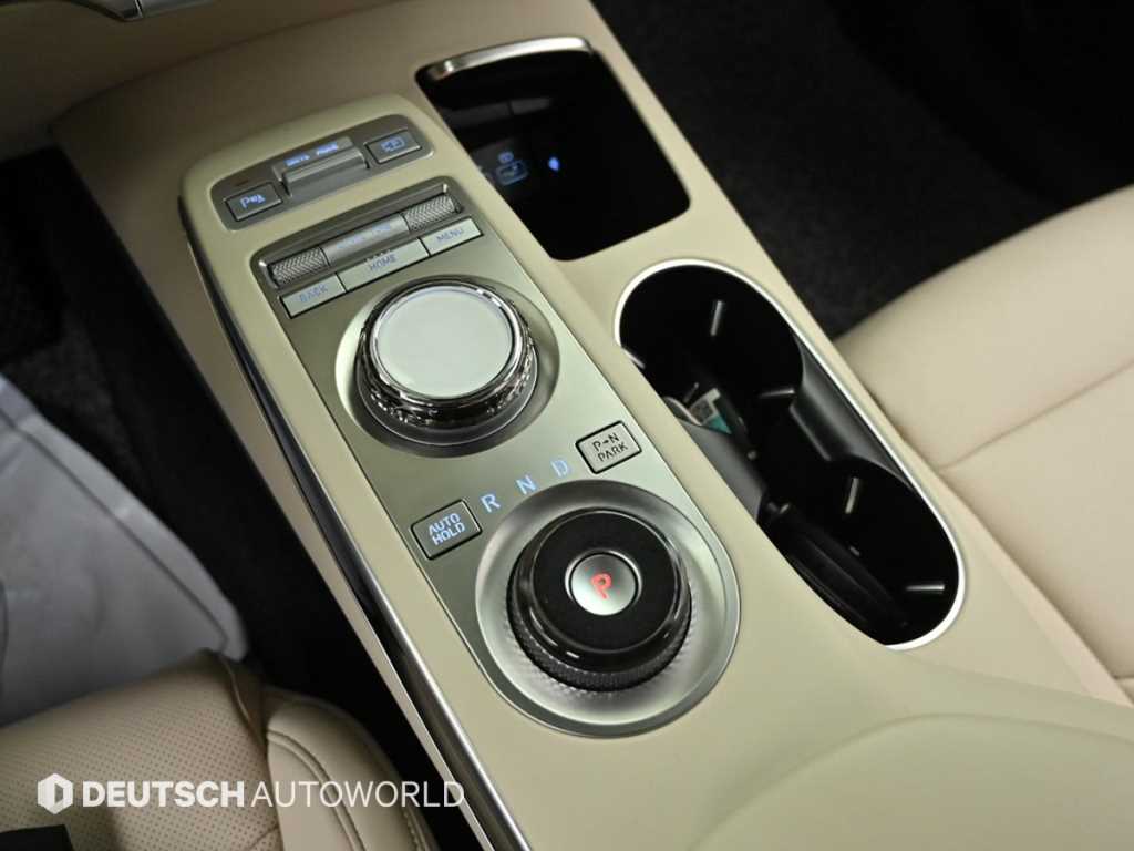 Genesis GV70 - Vista 9