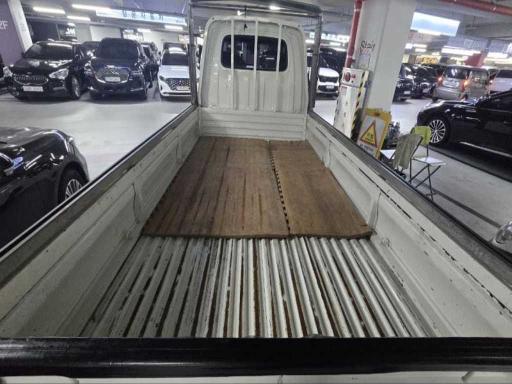 Small Truck Cargo (small) - Vista 5