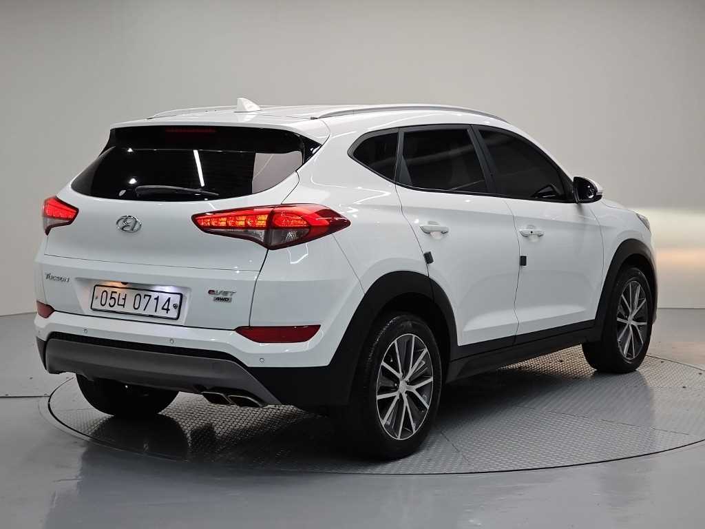 HYUNDAI Tucson - Vista 4