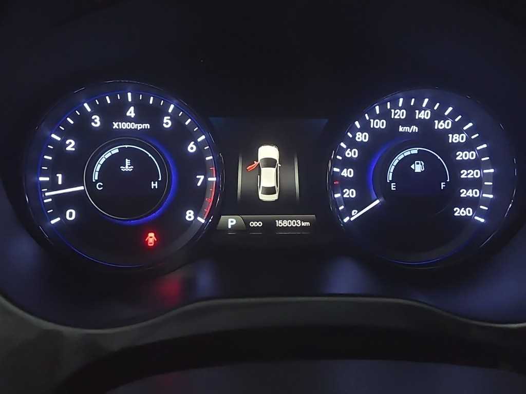 HYUNDAI Grandeur - Vista 6