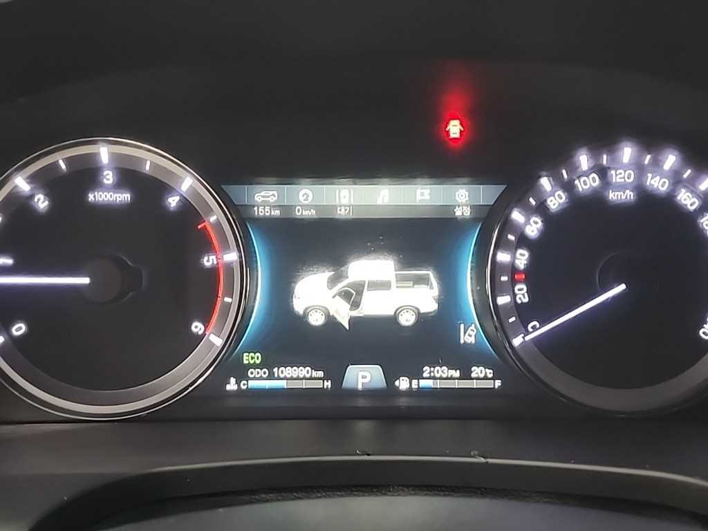 Ssangyong Rexton - Vista 6