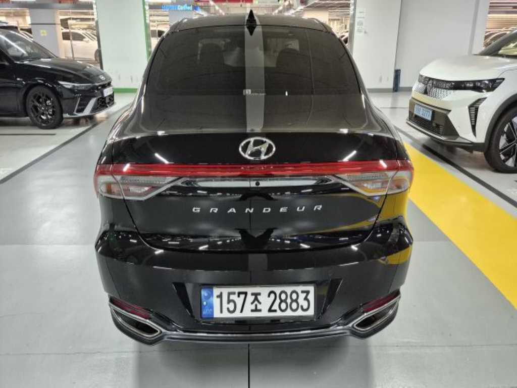 HYUNDAI Grandeur - Vista 3