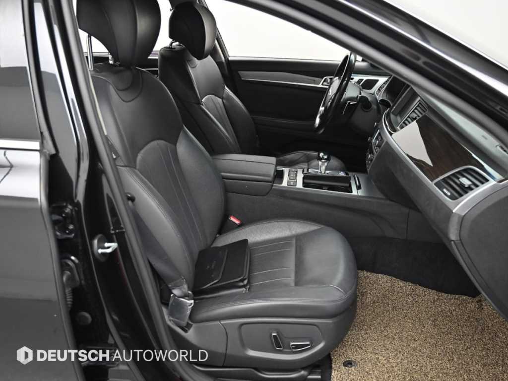 Genesis G80 - Vista 10