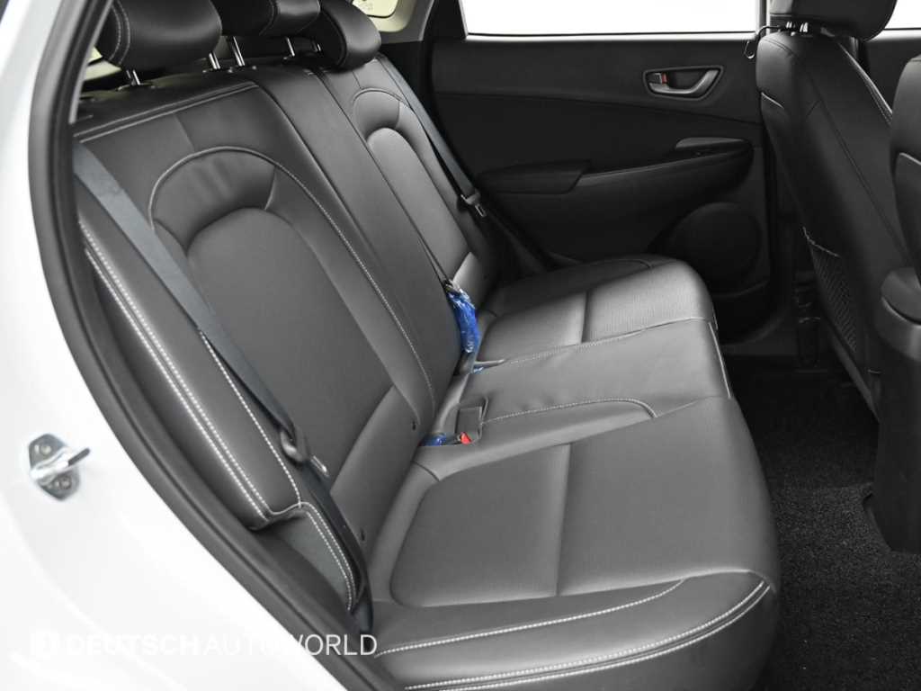 HYUNDAI Kona - Vista 12