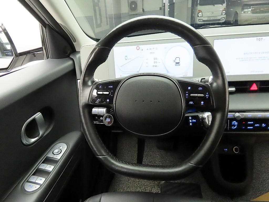 HYUNDAI Ioniq 5 - Vista 7