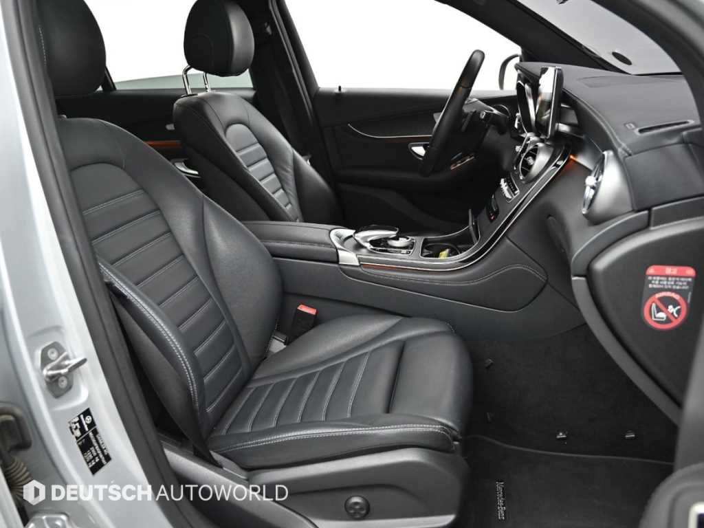 Mercedes Benz GLC Class - Vista 10