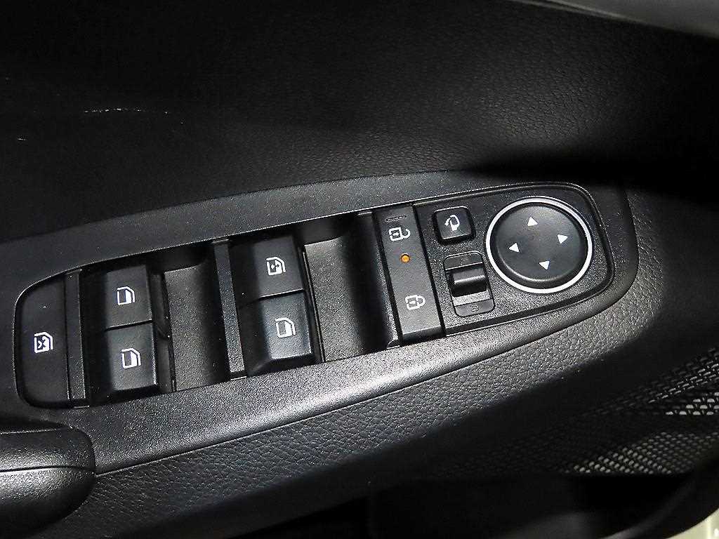 KIA Seltos 2024 Blanco - Importación desde Corea - HF Imports Iquique - Foto 13