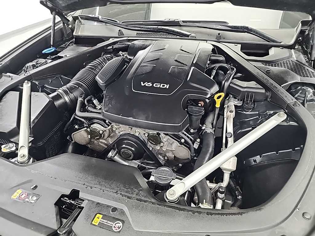 KIA K9 - Vista 5