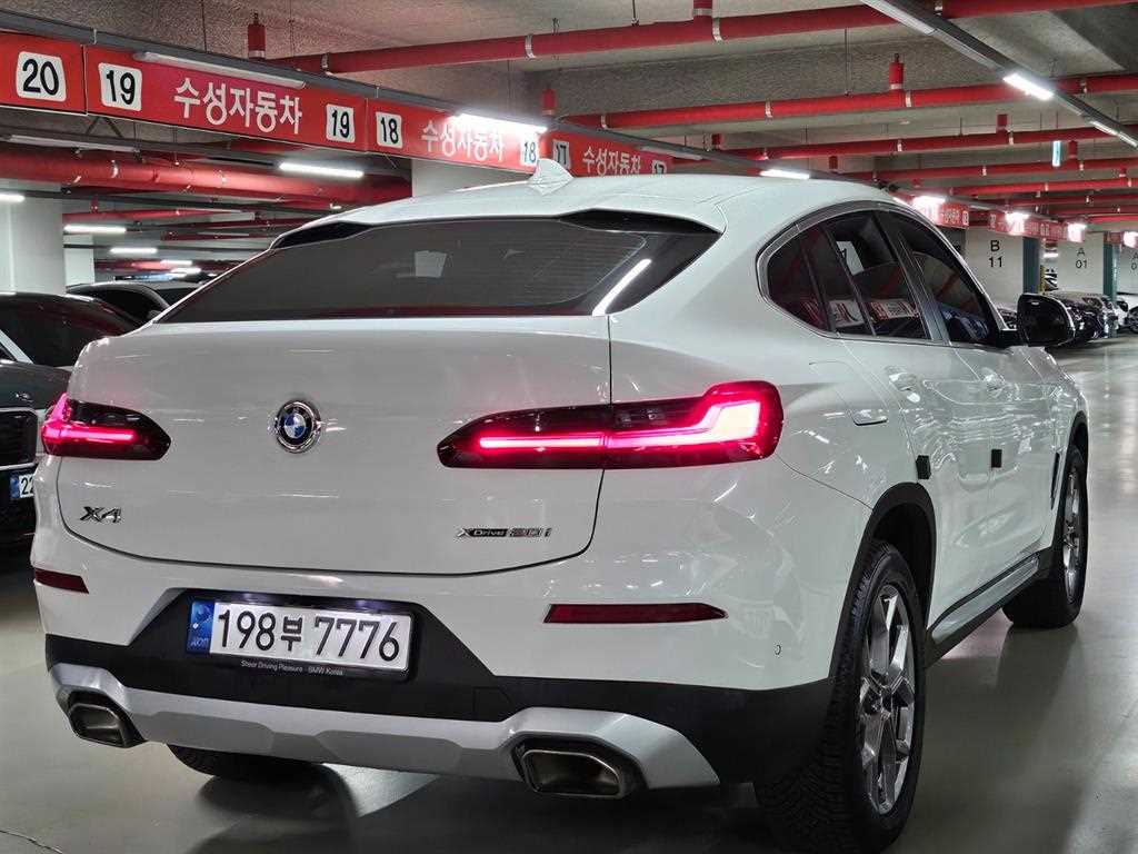 BMW X4 - Vista 5