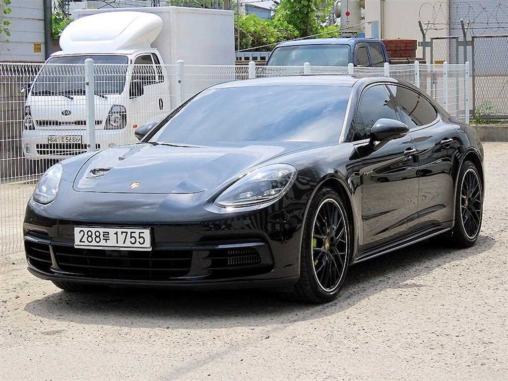 Porsche Panamera - Vista 2