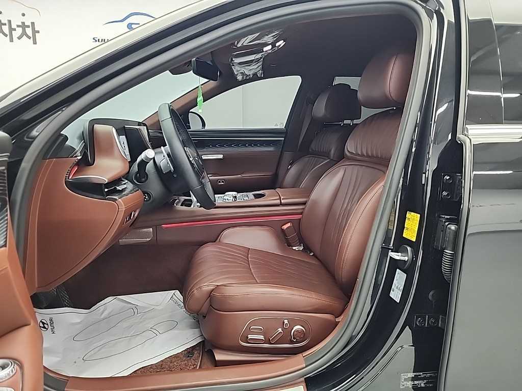 Genesis G90 - Vista 11