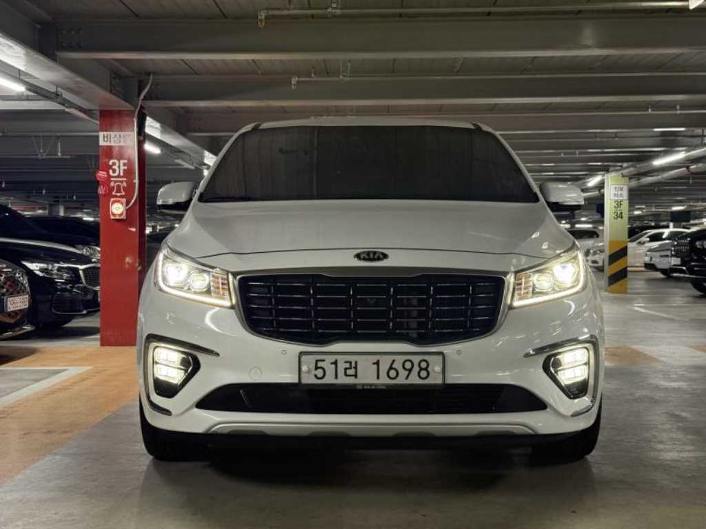 KIA Carnival - Vista 2