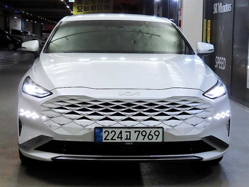 KIA K8 - Vista 3