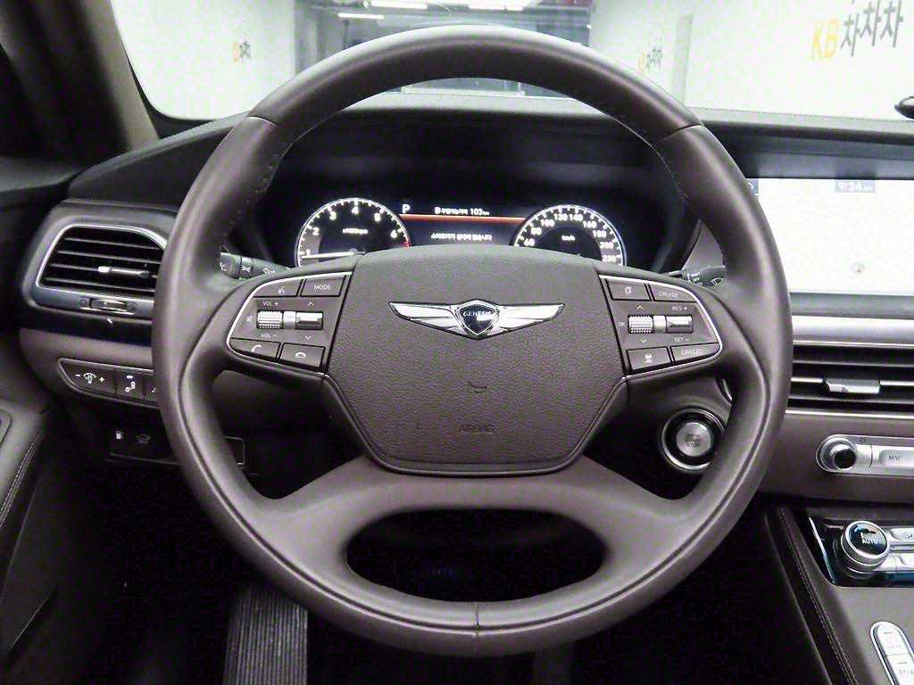 Genesis G90 - Vista 6