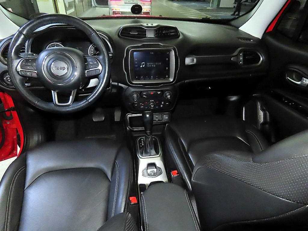 Jeep Renegade - Vista 10