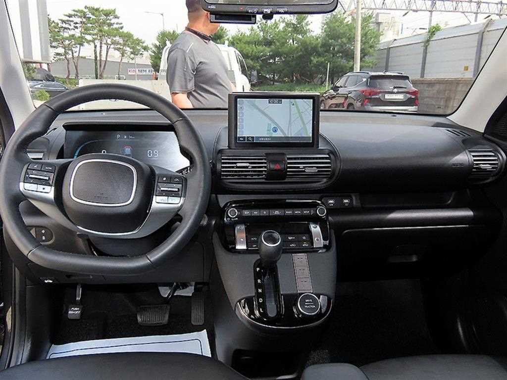HYUNDAI Casper - Vista 7