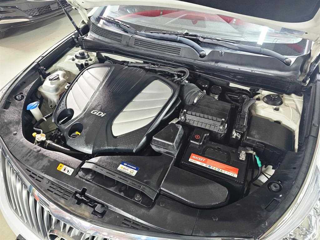 HYUNDAI Grandeur 2015 Blanco - Importación desde Corea - HF Imports Iquique - Foto 17