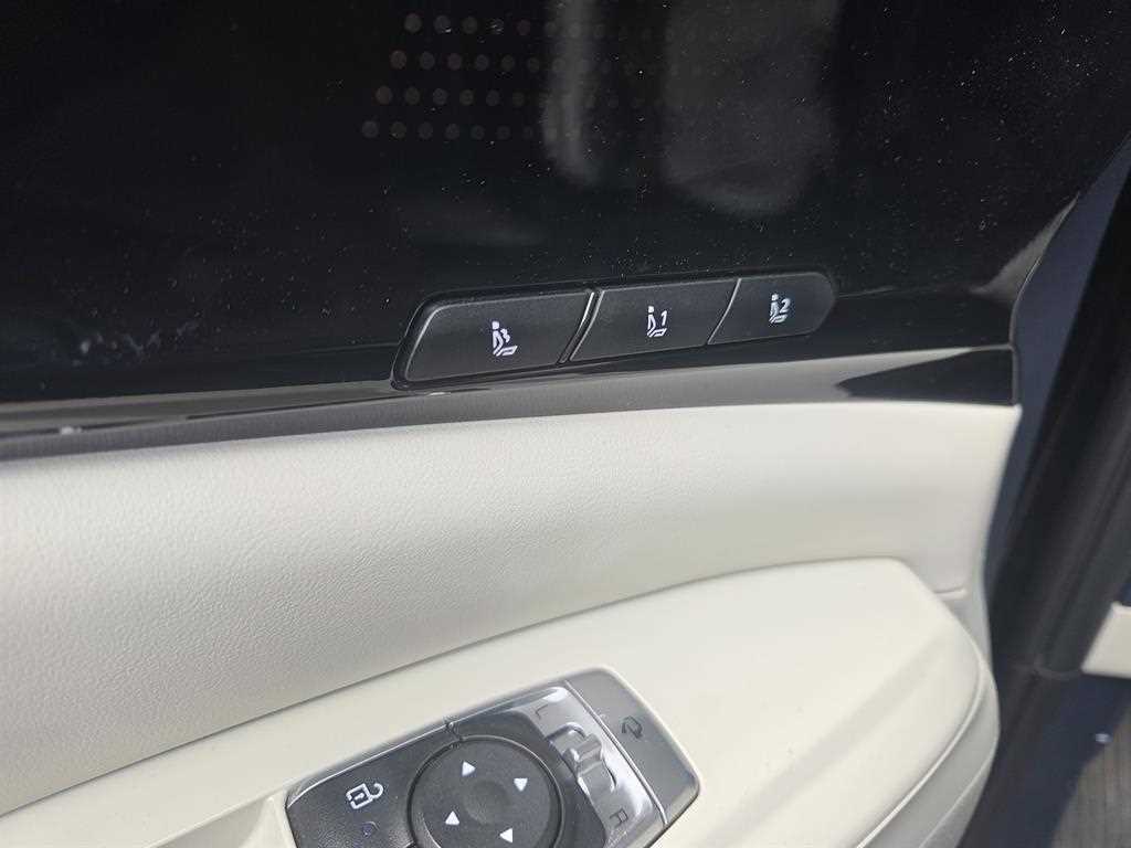 KIA Carnival - Vista 10