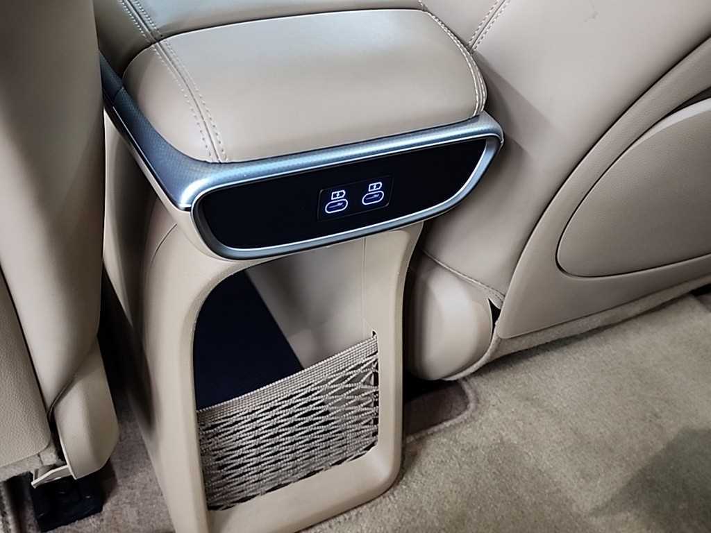 Genesis GV60 2022 Blanco - Importación desde Corea - HF Imports Iquique - Foto 14