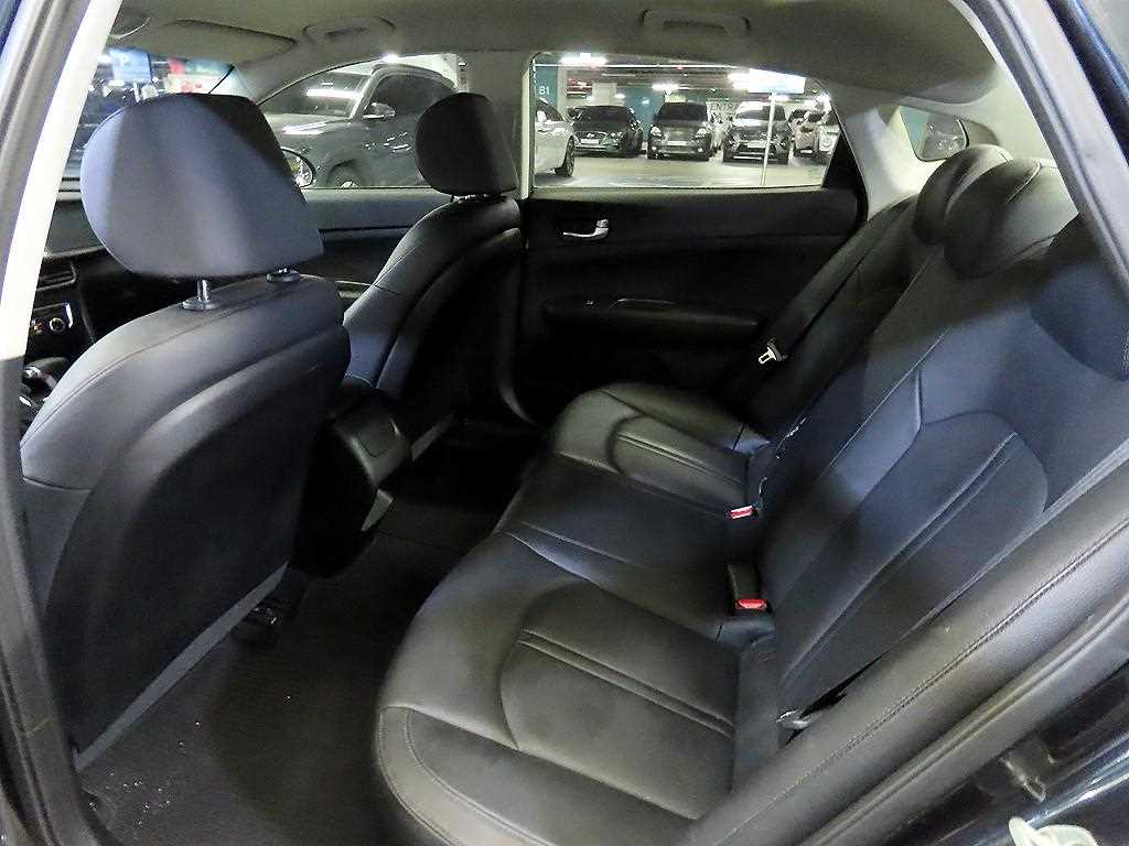 KIA K5 - Vista 7