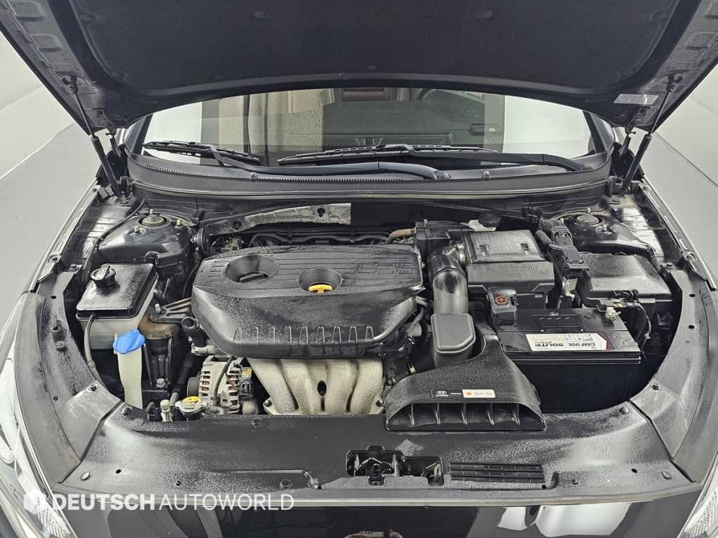 HYUNDAI Sonata - Vista 6