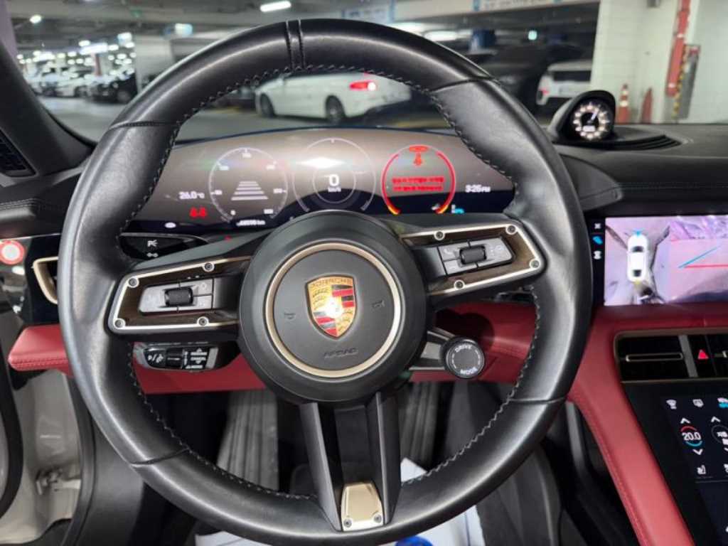 Porsche Taycan - Vista 8