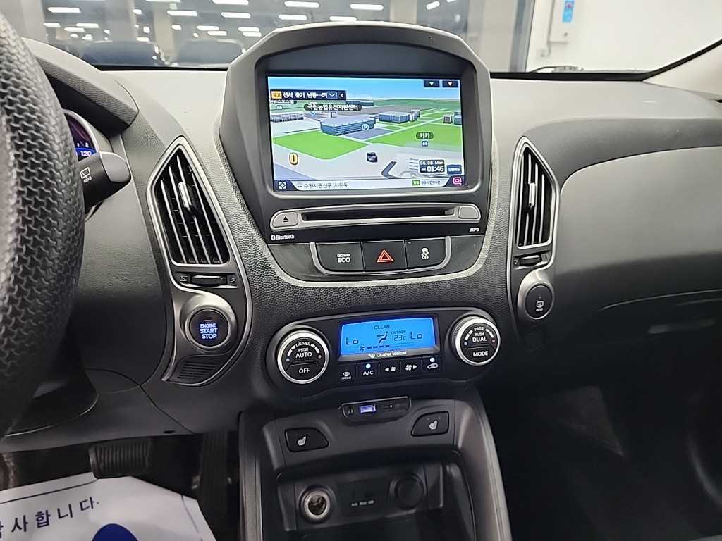 HYUNDAI Tucson - Vista 10
