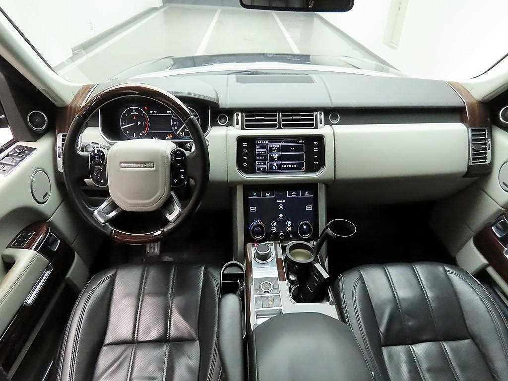 Land Rover Range Rover - Vista 8