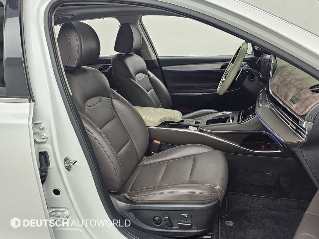 HYUNDAI Grandeur - Vista 10