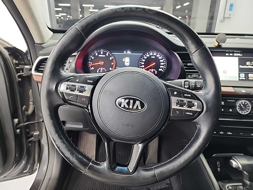 KIA K7 - Vista 9
