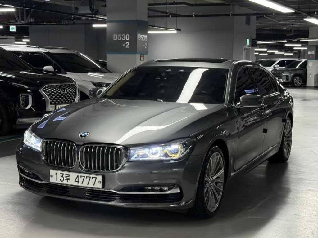 BMW 7 Series - Vista 2