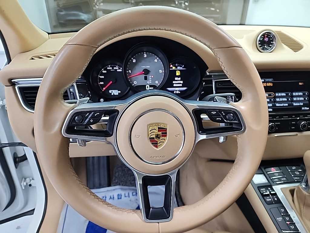 Porsche Macan - Vista 9